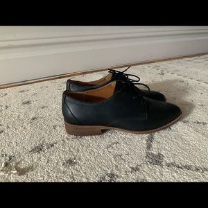 Madewell Oxford. Like new. Sz 8 runs narrow.